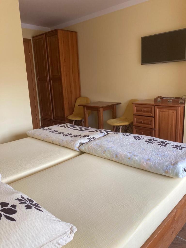 Appartamento Pod Delfinem Rewal Esterno foto