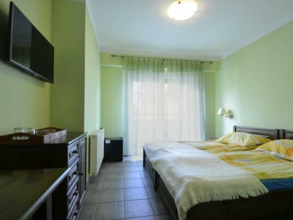 Appartamento Pod Delfinem Rewal Esterno foto